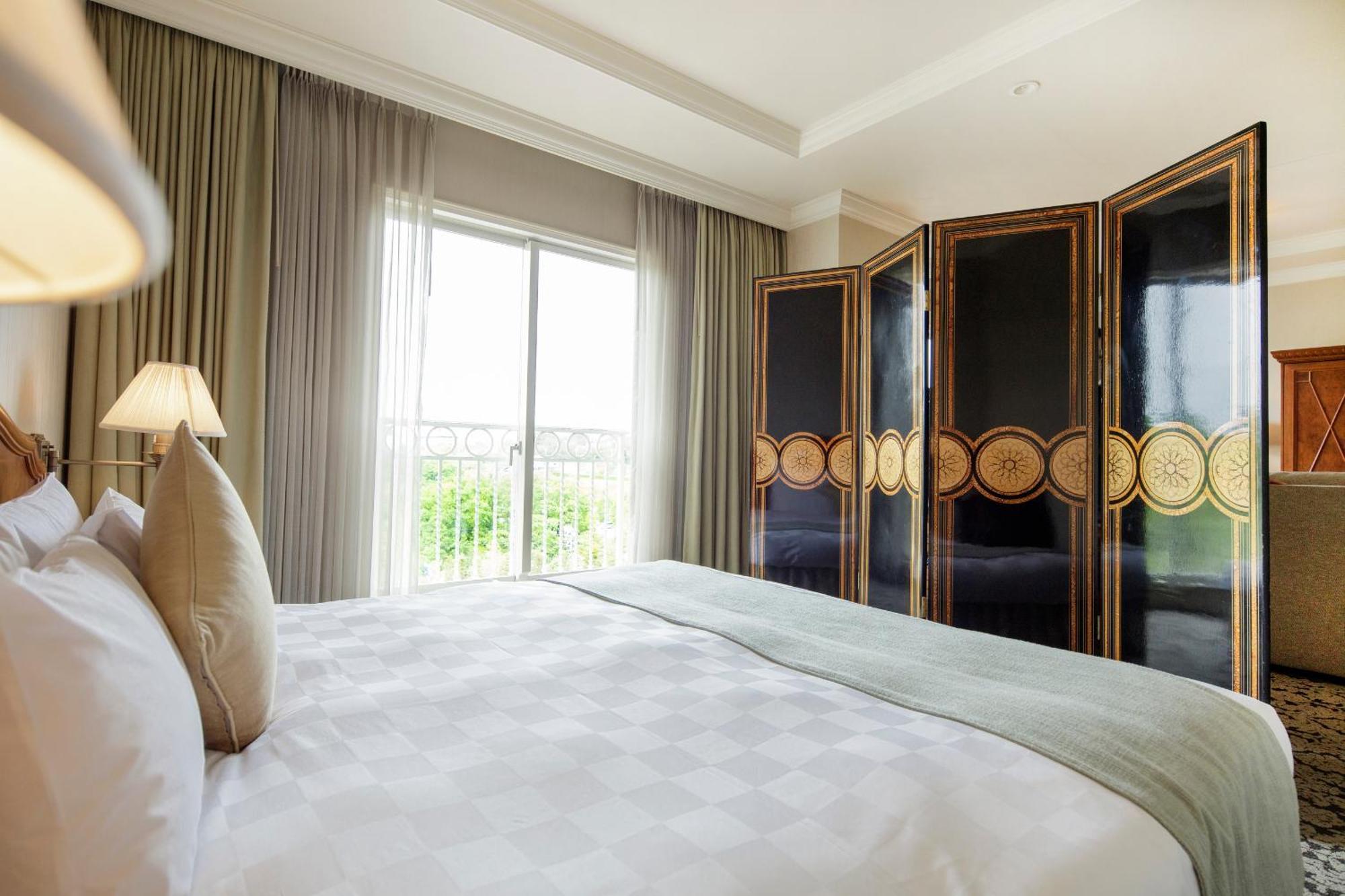 Royal Park Resort